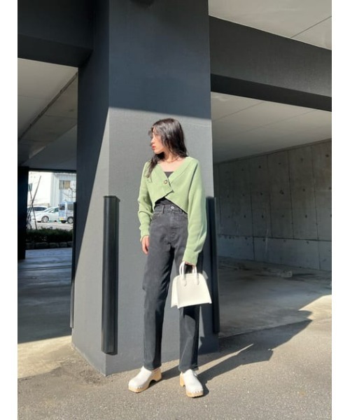 MOUSSY（マウジー）の「PLAIN JEANS COLOR STRAIGHT（デニムパンツ・レディース・ホワイト/ライトカーキ/ブラック・24inch/26inch/27inch/23inch/25inch）」の17枚目の写真