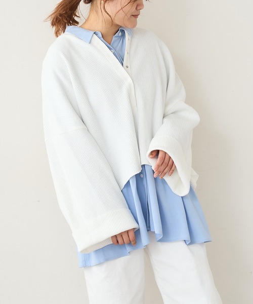 PUAL CE CIN（ピュアルセシン）の「ワッフルヘンリーネックロングスリーブ（Tシャツ/カットソー・レディース・ベージュ/グレー/オフホワイト・FREE）」の2枚目の写真