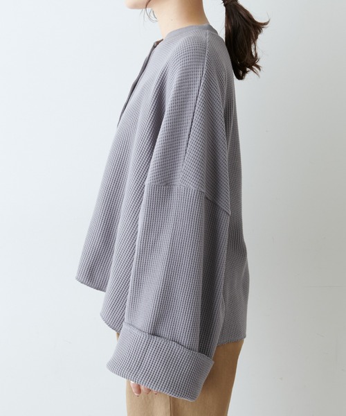 PUAL CE CIN（ピュアルセシン）の「ワッフルヘンリーネックロングスリーブ（Tシャツ/カットソー・レディース・ベージュ/グレー/オフホワイト・FREE）」の17枚目の写真