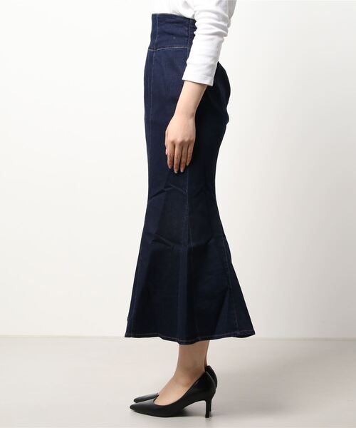 NOMAE(ノーマエ)の「ストレッチデニムマーメイドスカート(スカート・レディース・ライトブルー/ダークブルー/ブルー・FREE)」の13枚目の写真