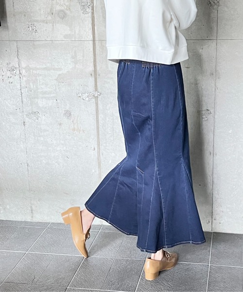 NOMAE(ノーマエ)の「ストレッチデニムマーメイドスカート(スカート・レディース・ライトブルー/ダークブルー/ブルー・FREE)」の16枚目の写真