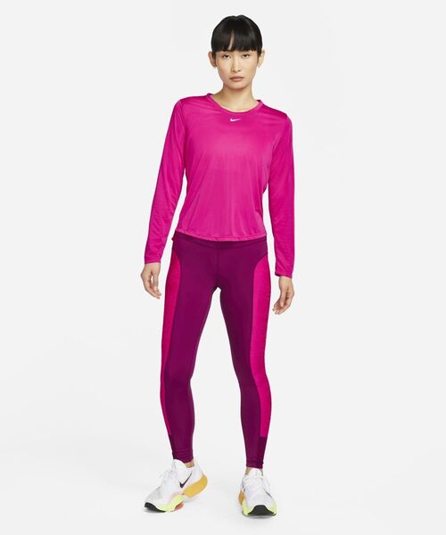NIKE（ナイキ）の「ナイキ Dri-FIT ワン ウィメンズ スタンダード フィット ロングスリーブ トップ 春服 ロンT / Nike Dri-FIT One Women's Standard Fit Long-Sleeve Top（Tシャツ/カットソー・レディース・ピンク系その他/ブラック・S/M/L/XL/XS）」の7枚目の写真