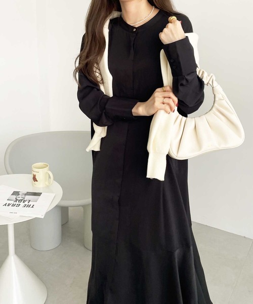 GeeRA（ジーラ）の「裾フレアーロングシャツワンピース（シャツワンピース・レディース・ブルー/ベージュ/ブラック・XX-LARGE/X-LARGE/MEDIUM/LARGE）」の16枚目の写真
