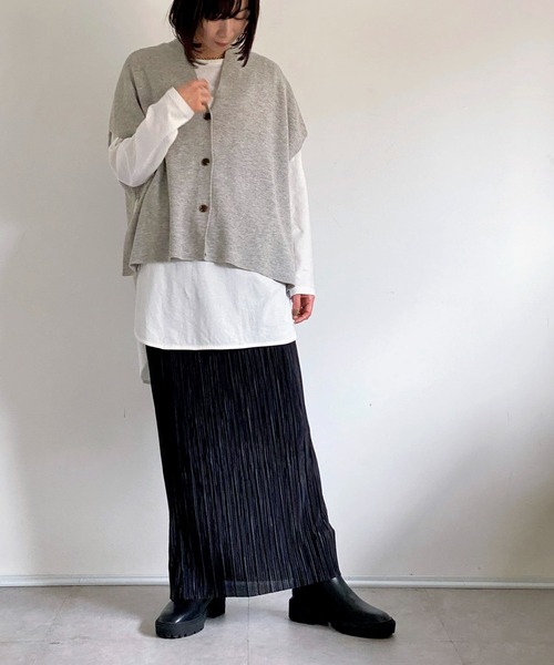 ottilie(オティーリエ)の「ラウンドヘムロングスリーブT(Tシャツ/カットソー・レディース・オフホワイト・FREE)」の18枚目の写真