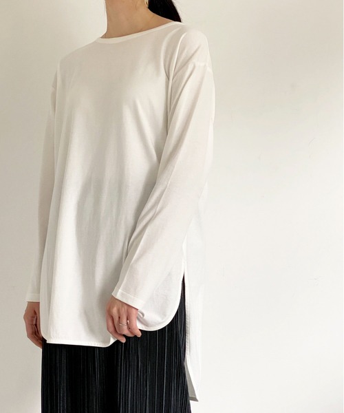 ottilie(オティーリエ)の「ラウンドヘムロングスリーブT(Tシャツ/カットソー・レディース・オフホワイト・FREE)」の7枚目の写真