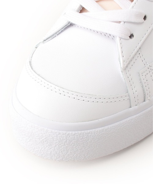 NIKE（ナイキ）の「【NIKE / ナイキ】WMNS BLAZER LOW PLATFORM（スニーカー・メンズ・ホワイト/ベージュ・27cm/28cm/29cm）」の12枚目の写真