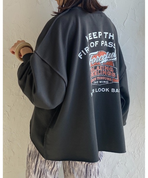 She's Closet(シーズクローゼット)の「ビッグシルエットボリュームスリーブヴィンテージ風プリント長袖プルオーバースウェット(スウェット・レディース・オフホワイト/グリーン/オートミール/スミクロ・FREE)」の12枚目の写真