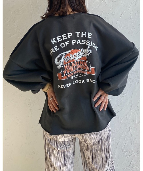 She's Closet(シーズクローゼット)の「ビッグシルエットボリュームスリーブヴィンテージ風プリント長袖プルオーバースウェット(スウェット・レディース・オフホワイト/グリーン/オートミール/スミクロ・FREE)」の13枚目の写真
