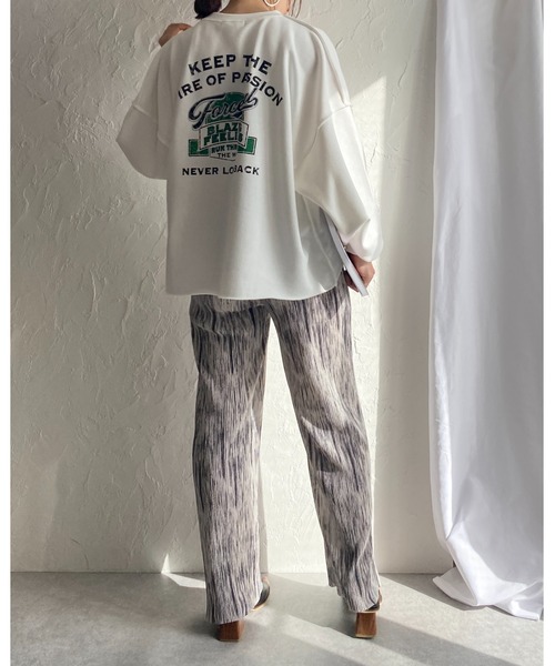 She's Closet(シーズクローゼット)の「ビッグシルエットボリュームスリーブヴィンテージ風プリント長袖プルオーバースウェット(スウェット・レディース・オフホワイト/グリーン/オートミール/スミクロ・FREE)」の19枚目の写真