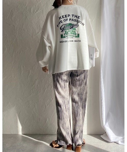She's Closet(シーズクローゼット)の「ビッグシルエットボリュームスリーブヴィンテージ風プリント長袖プルオーバースウェット(スウェット・レディース・オフホワイト/グリーン/オートミール/スミクロ・FREE)」の21枚目の写真