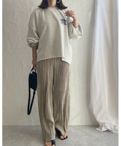 She's Closet(シーズクローゼット)の「ビッグシルエットボリュームスリーブヴィンテージ風プリント長袖プルオーバースウェット(スウェット・レディース・オフホワイト/グリーン/オートミール/スミクロ・FREE)」の5枚目の写真