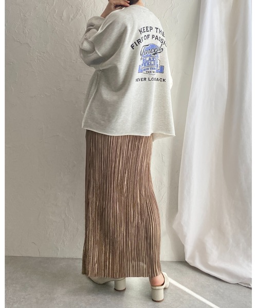 She's Closet(シーズクローゼット)の「ビッグシルエットボリュームスリーブヴィンテージ風プリント長袖プルオーバースウェット(スウェット・レディース・オフホワイト/グリーン/オートミール/スミクロ・FREE)」の7枚目の写真