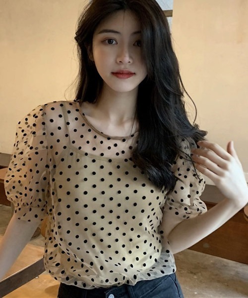 VIBGYOR Women(ヴィブジョー ウィメン)の「【KOREA SELECT】ドット柄 チュール 半袖ブラウス(シャツ/ブラウス・レディース・ブラック/カーキ・FREE)」の9枚目の写真
