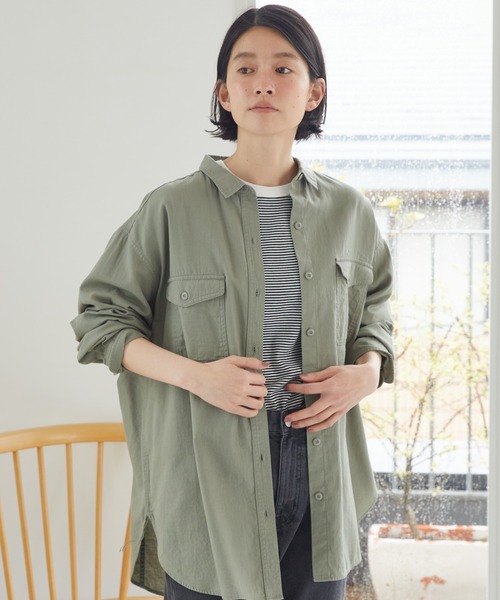 AMERICAN HOLIC（アメリカンホリック）の「Wポケットcottonジョーゼットシャツ（シャツ/ブラウス・レディース・オフホワイト/カーキ/ライトベージュ・M/L）」の3枚目の写真