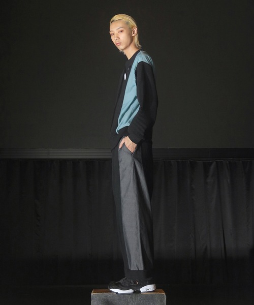 STORAMA(ストラマ)の「Colorbar pullover(スウェット・メンズ・ブラック/グレー・S/M)」の5枚目の写真