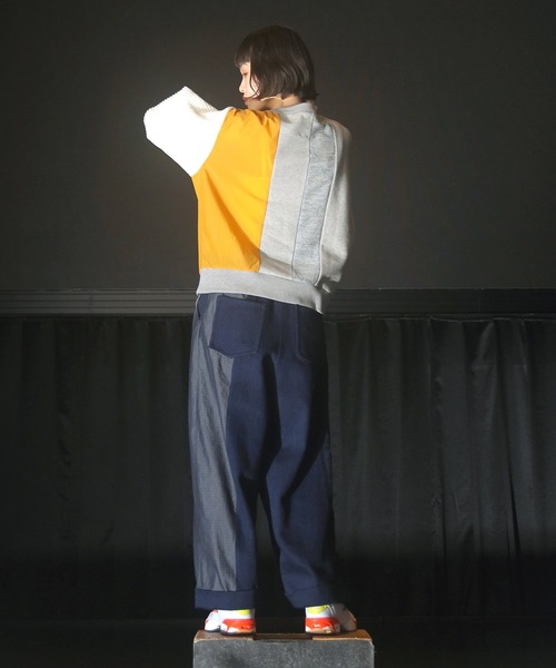 STORAMA(ストラマ)の「Colorbar pullover(スウェット・メンズ・ブラック/グレー・S/M)」の11枚目の写真