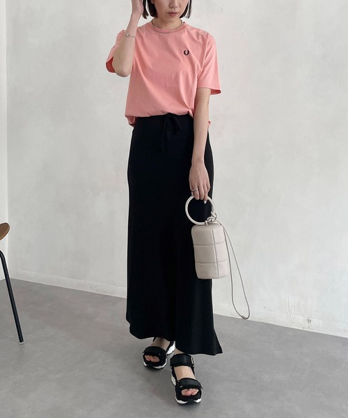 FRED PERRY（フレッドペリー）の「【FRED PERRY/フレッドペリー】高密度WOMENS Tシャツ（Tシャツ/カットソー・レディース・ホワイト/ブラック/イエロー/ピンク・FREE）」の6枚目の写真