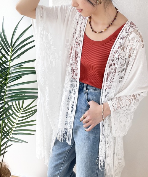 classicalelf(クラシカルエルフ)の「さらりと清涼感。レース素材ポンチョ風トップス(カーディガン/ボレロ・レディース・ホワイト/ブラック/イエロー/ブルー/グレイッシュベージュ・FREE)」の1枚目の写真