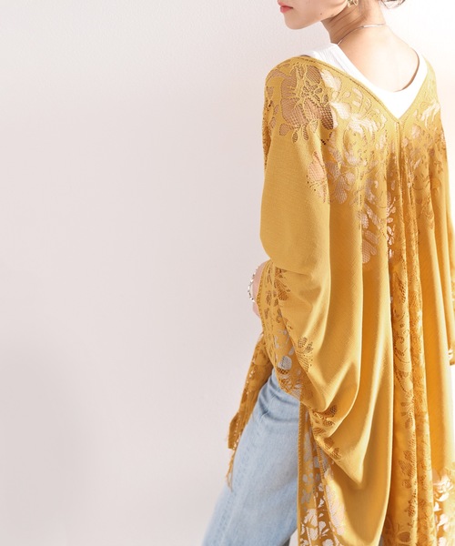 classicalelf(クラシカルエルフ)の「さらりと清涼感。レース素材ポンチョ風トップス(カーディガン/ボレロ・レディース・ホワイト/ブラック/イエロー/ブルー/グレイッシュベージュ・FREE)」の8枚目の写真