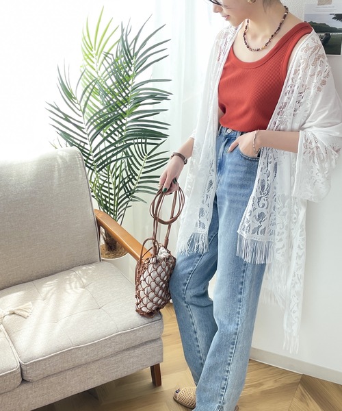 classicalelf(クラシカルエルフ)の「さらりと清涼感。レース素材ポンチョ風トップス(カーディガン/ボレロ・レディース・ホワイト/ブラック/イエロー/ブルー/グレイッシュベージュ・FREE)」の12枚目の写真