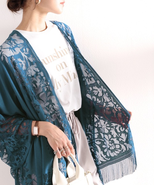 classicalelf(クラシカルエルフ)の「さらりと清涼感。レース素材ポンチョ風トップス(カーディガン/ボレロ・レディース・ホワイト/ブラック/イエロー/ブルー/グレイッシュベージュ・FREE)」の13枚目の写真