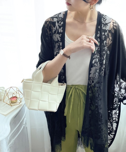 classicalelf(クラシカルエルフ)の「さらりと清涼感。レース素材ポンチョ風トップス(カーディガン/ボレロ・レディース・ホワイト/ブラック/イエロー/ブルー/グレイッシュベージュ・FREE)」の22枚目の写真