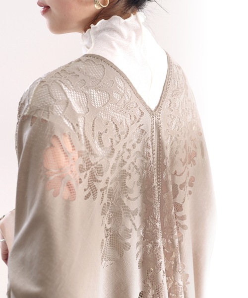 classicalelf(クラシカルエルフ)の「さらりと清涼感。レース素材ポンチョ風トップス(カーディガン/ボレロ・レディース・ホワイト/ブラック/イエロー/ブルー/グレイッシュベージュ・FREE)」の9枚目の写真