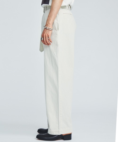 marka（マーカ）の「BELTED PANTS（チノパンツ・メンズ・ホワイト/グリーン・1/2）」の20枚目の写真