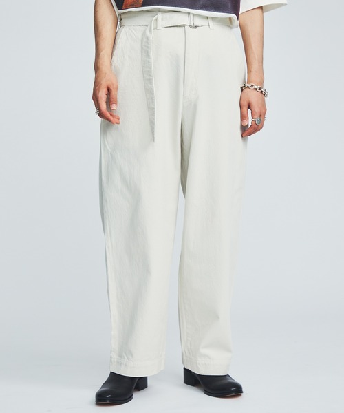 marka（マーカ）の「BELTED PANTS（チノパンツ・メンズ・ホワイト/グリーン・1/2）」の22枚目の写真