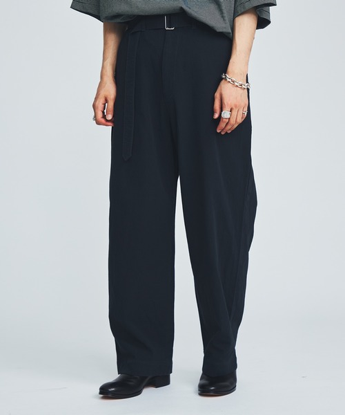 marka（マーカ）の「BELTED PANTS（チノパンツ・メンズ・ホワイト/グリーン・1/2）」の13枚目の写真