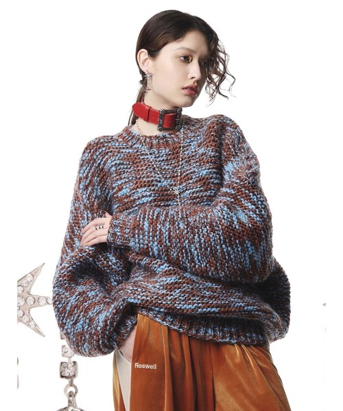 PAMEO POSE(パメオポーズ)の「Fancy Sweater(ニット/セーター・レディース・ブラック/オレンジ/ブルー・FREE)」の2枚目の写真