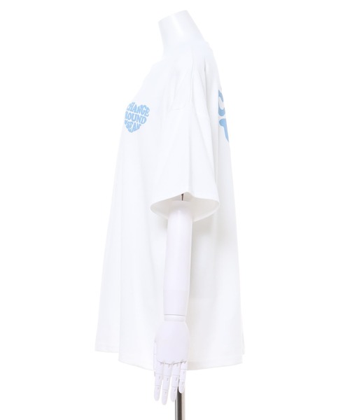 INGNI(イング)の「BACK発泡ハートロゴ/チュニックTシャツ(Tシャツ/カットソー・レディース・ホワイト×ピンク/ブラウン/ホワイト×ブルー/ブラック/サンドベージュ/ホワイト×レッド・M)」の17枚目の写真