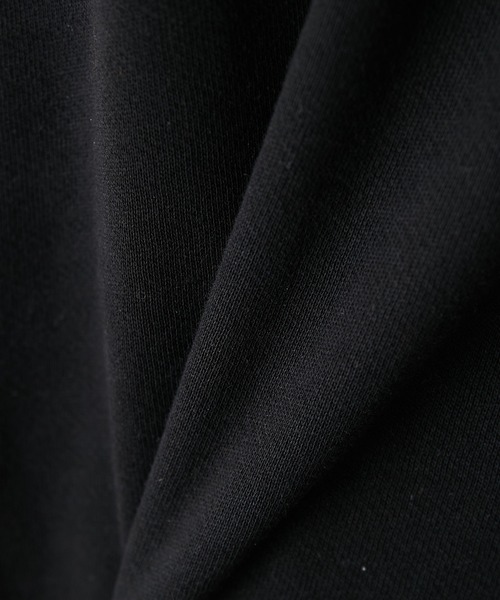 ear PAPILLONNER(イアパピヨネ)の「【PEZ (ペッツ)×ear】オーバーサイズ スウェット(スウェット・レディース・ブラック/ブラウン・FREE)」の6枚目の写真