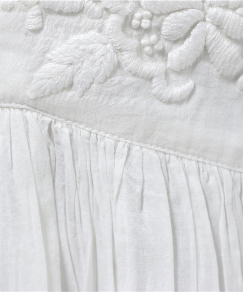 And A（アンドエー）の「ナチュラルギャザープルオーバー（シャツ/ブラウス・レディース・ホワイト/ネイビー/レモンイエロー・FREE）」の12枚目の写真