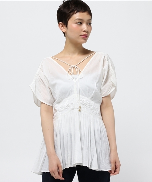 And A（アンドエー）の「ナチュラルギャザープルオーバー（シャツ/ブラウス・レディース・ホワイト/ネイビー/レモンイエロー・FREE）」の13枚目の写真