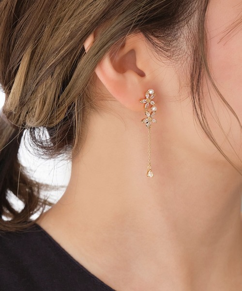 Phoebe(フィービィー)の「ガーデンフラワースウィングピアス/お花(ピアス(両耳用)・レディース・ピンクゴールド/イエローゴールド・FREE)」の3枚目の写真