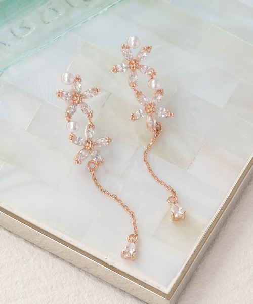 Phoebe(フィービィー)の「ガーデンフラワースウィングピアス/お花(ピアス(両耳用)・レディース・ピンクゴールド/イエローゴールド・FREE)」の14枚目の写真