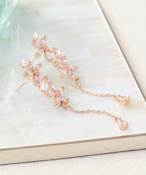 Phoebe(フィービィー)の「ガーデンフラワースウィングピアス/お花(ピアス(両耳用)・レディース・ピンクゴールド/イエローゴールド・FREE)」の13枚目の写真