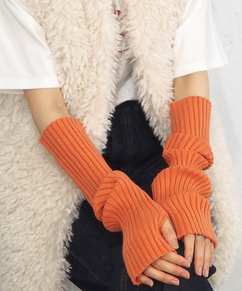 tiptop（ティップトップ）の「リブアームウォーマー（アームカバー・レディース・ブラック/オレンジ/ブルー/アイボリー/グリーン系その他/ライトベージュ・FREE）」の20枚目の写真