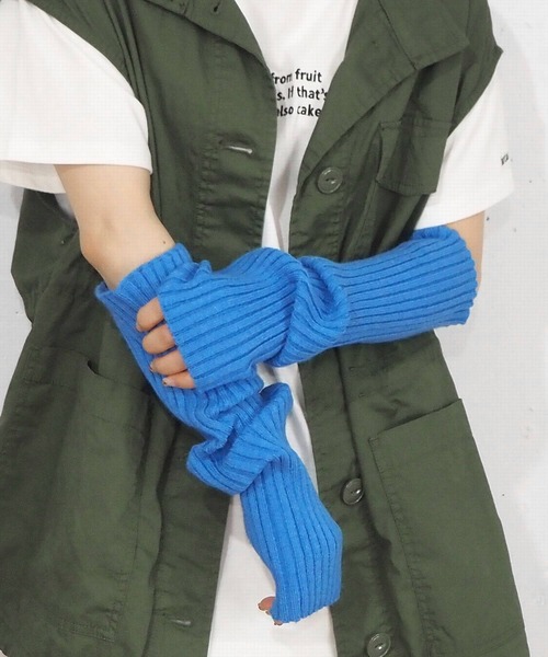 tiptop（ティップトップ）の「リブアームウォーマー（アームカバー・レディース・ブラック/オレンジ/ブルー/アイボリー/グリーン系その他/ライトベージュ・FREE）」の16枚目の写真