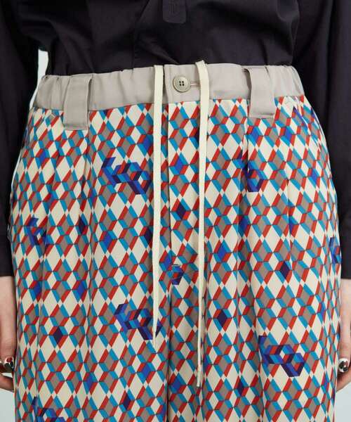 FRAPBOIS（フラボア）の「ジオメトリー パンツ（その他パンツ・レディース・ブラック/ベージュ・1/2）」の5枚目の写真