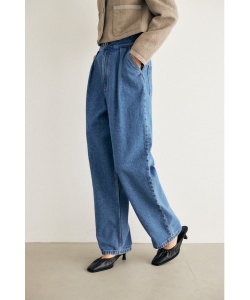 M_（エムアンダーバー）の「【M_】TUCK WIDE パンツ（デニムパンツ・レディース・ブルー・2/1/0）」の2枚目の写真