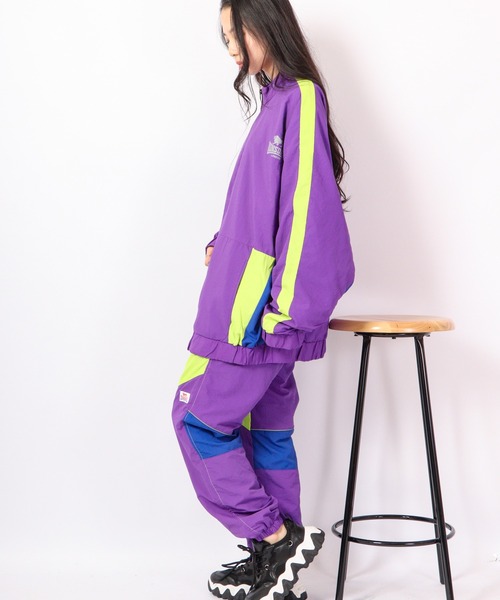 LONSDALE(ロンズデール)の「LONSDALE オーバーサイズ ナイロンワッシャー ボリュームスリーブ コーチジャケット(ナイロンジャケット・メンズ・パープル/ブラック/グリーン・L/LL/M)」の21枚目の写真