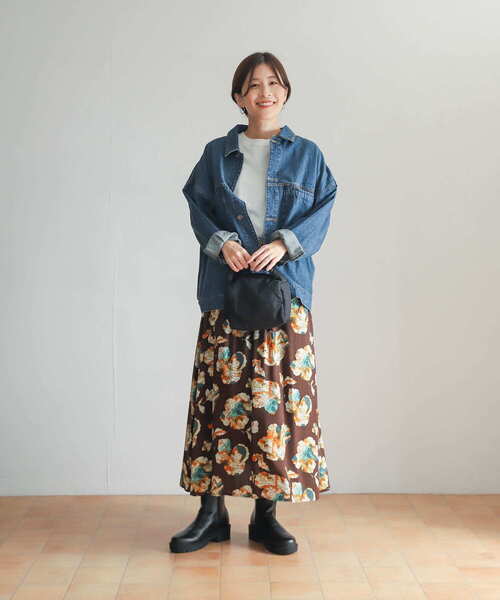 URBAN RESEARCH DOORS（アーバンリサーチドアーズ）の「レーヨン大花柄スカート（スカート・レディース・グレー系その他/ブラウン系その他・MEDIUM）」の15枚目の写真