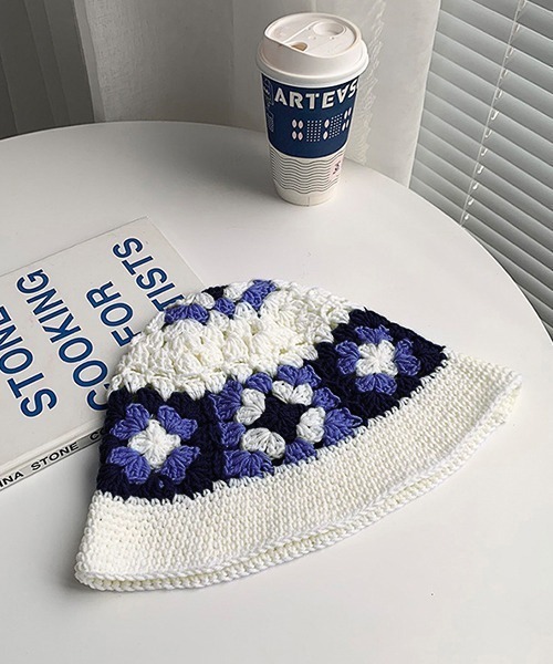 c.u.l（シーユーエル）の「かぎ編み フラワーデザイン ニットバケットハット cula427（ハット・レディース・ブルー/アイボリー/ブラウン・FREE）」の12枚目の写真