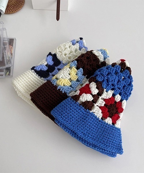 c.u.l（シーユーエル）の「かぎ編み フラワーデザイン ニットバケットハット cula427（ハット・レディース・ブルー/アイボリー/ブラウン・FREE）」の19枚目の写真