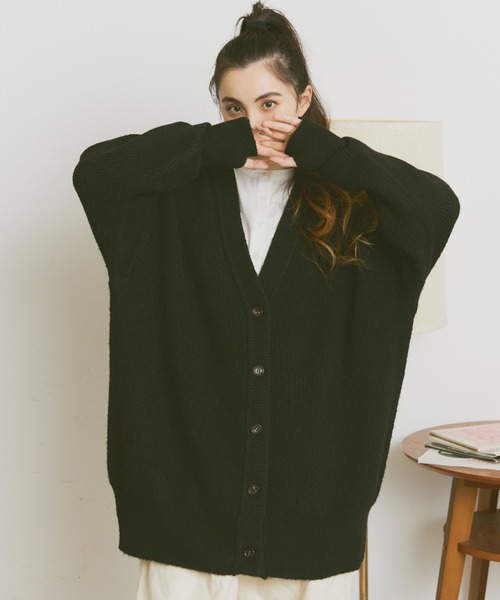 Libra Cue(リブラ キュー)の「リラックスオーバールーズカーディガン(カーディガン/ボレロ・レディース・アイボリー/ブラック/グレー・FREE)」の2枚目の写真