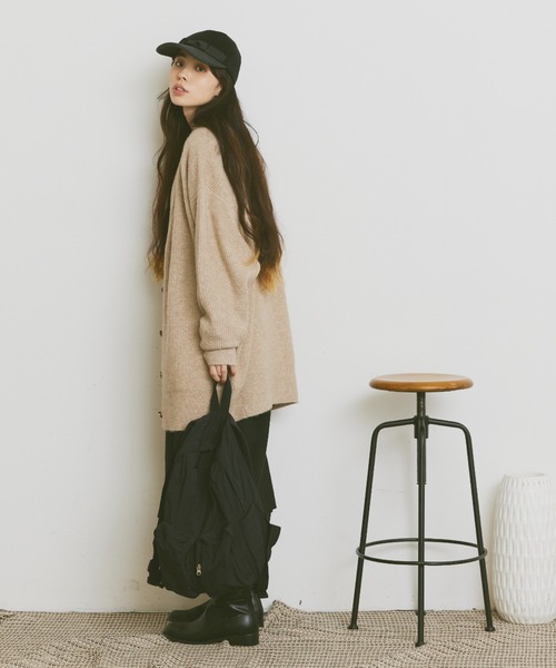 Libra Cue(リブラ キュー)の「リラックスオーバールーズカーディガン(カーディガン/ボレロ・レディース・アイボリー/ブラック/グレー・FREE)」の5枚目の写真