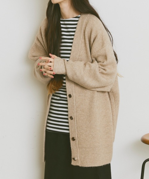 Libra Cue(リブラ キュー)の「リラックスオーバールーズカーディガン(カーディガン/ボレロ・レディース・アイボリー/ブラック/グレー・FREE)」の11枚目の写真