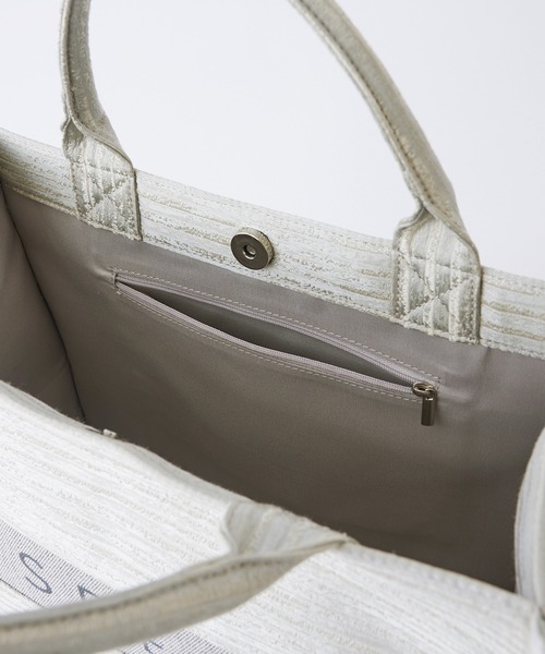 Seemi. byNICECLAUP( シーミーバイナイスクラップ)の「【Seemi】Seemiジャガードトートバッグ(トートバッグ・レディース・ブラック系その他/グレー系その他/ベージュ系その他/サックスブルー系/グレー系その他2・FREE)」の16枚目の写真